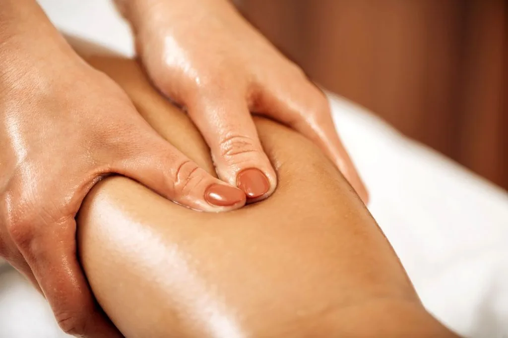 comment faire un bon massage des jambes