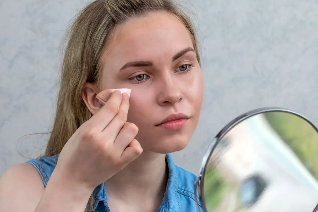 application éponge cc creme