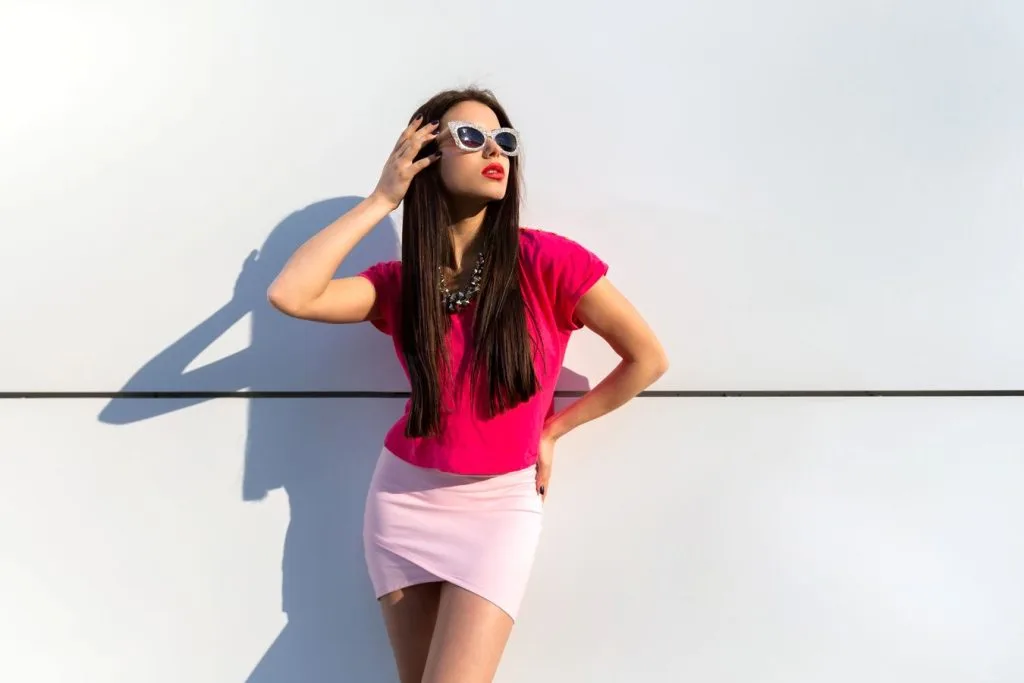 mini jupe tshirt rouge femme