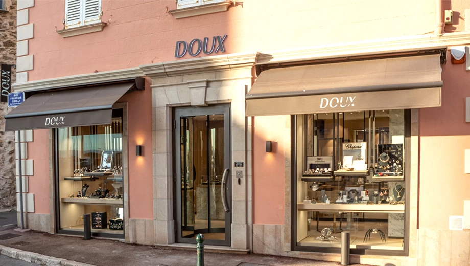 vitrine magasin doux joaillier