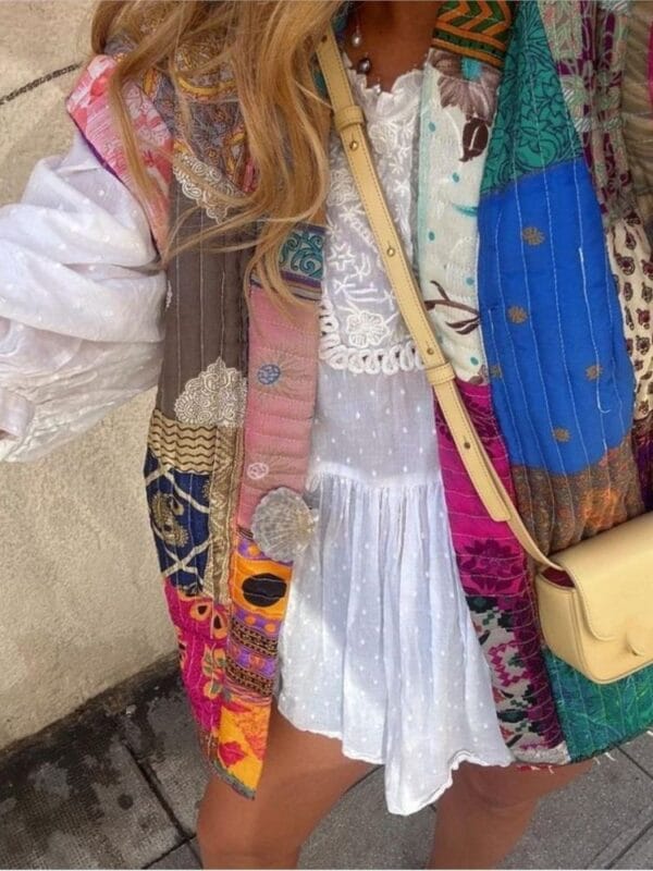 Veste Patchwork Bohème Multicolore Motifs Variés en Coton Léger – Image 4
