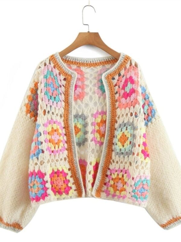 Veste Patchwork Rétro en Laine avec Design Fleuri Coloré – Image 3