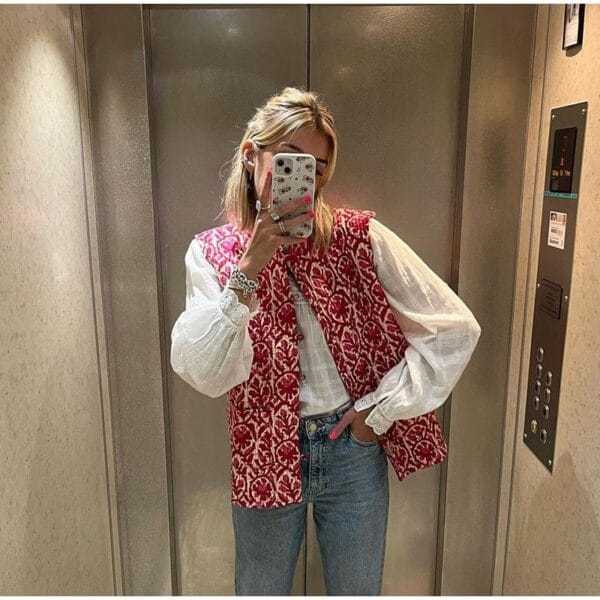 Veste Patchwork Sans Manche Rouge Unique et Artistique