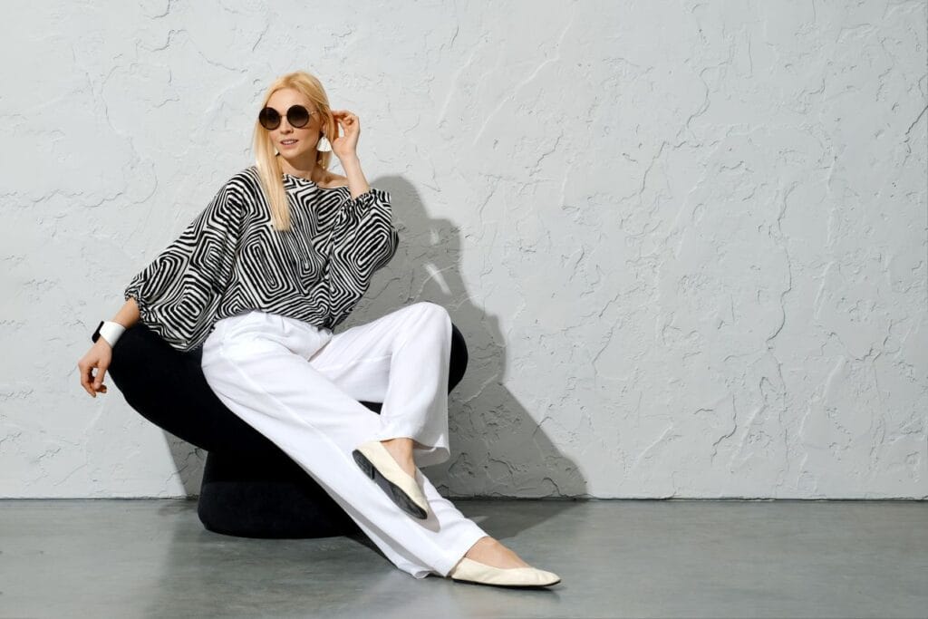 associer le haut avec un pantalon fluide